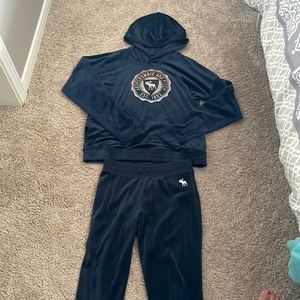 Size 15-16 Abercrombie Kids velour matching hoodie and pants